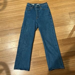 Levi’s Ribcage Straight Jeans - Women’s Size 26